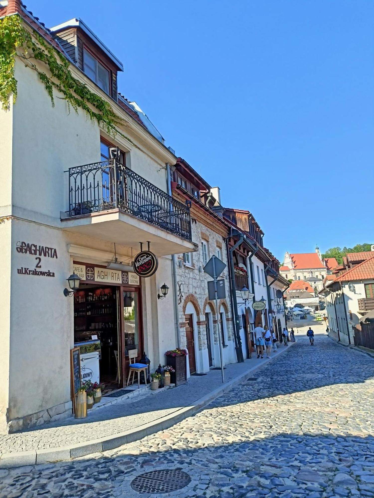 Agharta Bed & Breakfast Kazimierz Dolny Bagian luar foto